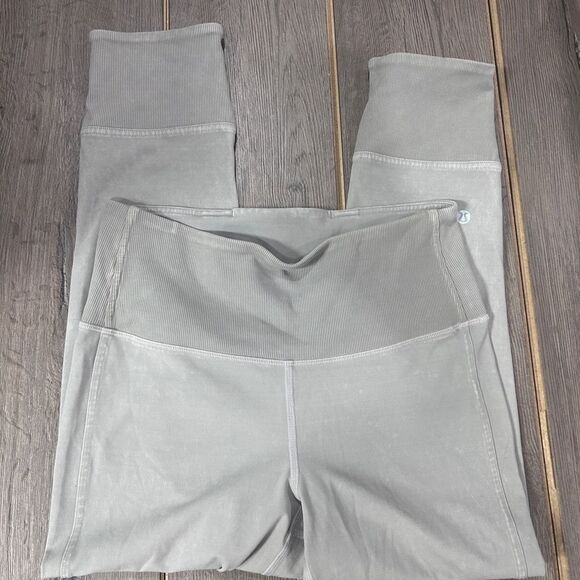 Lululemon Wunder Under Crop 23" *Ribbed - Picture 3 of 4